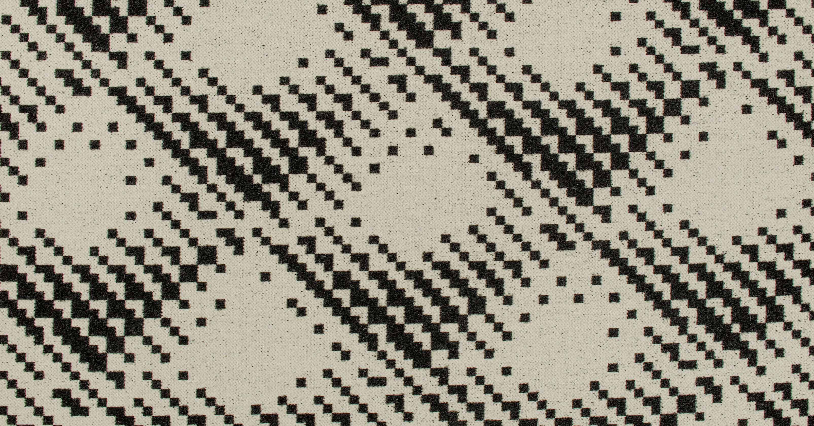 Quilted Mirage - monochrome