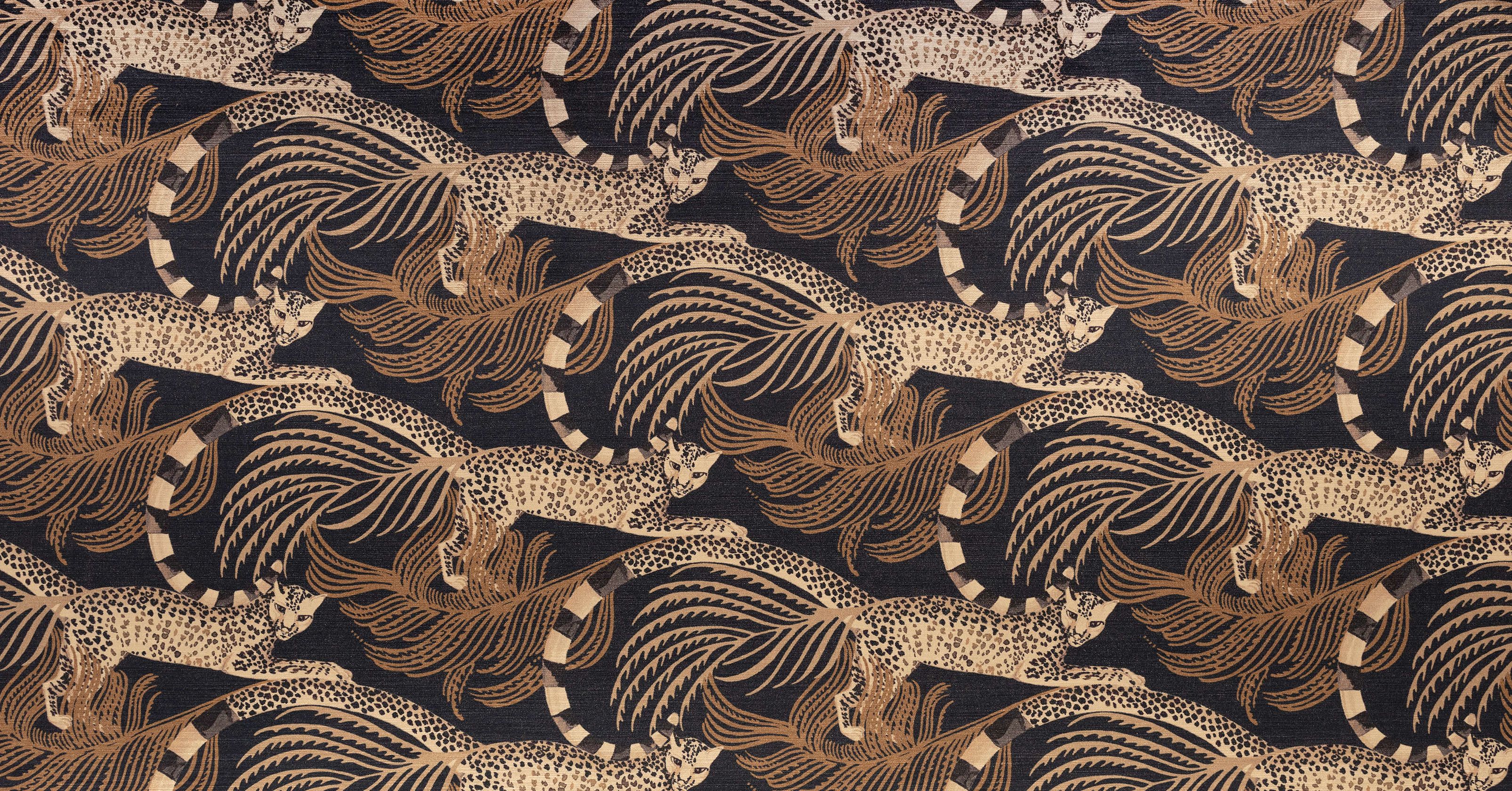 Delilah Velvet - ancient gold